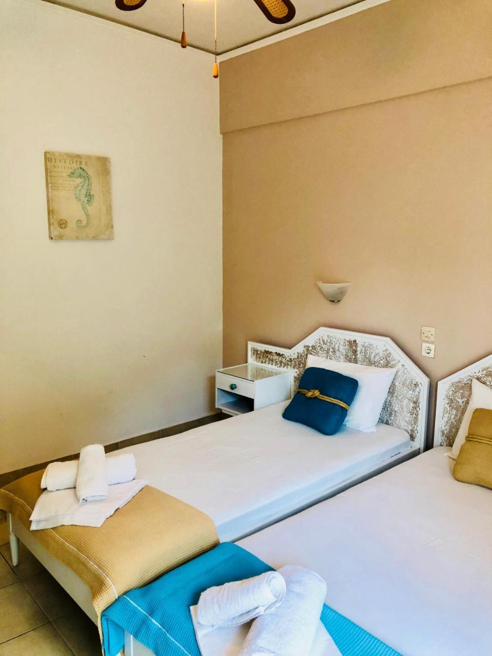 Hotel George Ágios Kírykos 외부 사진