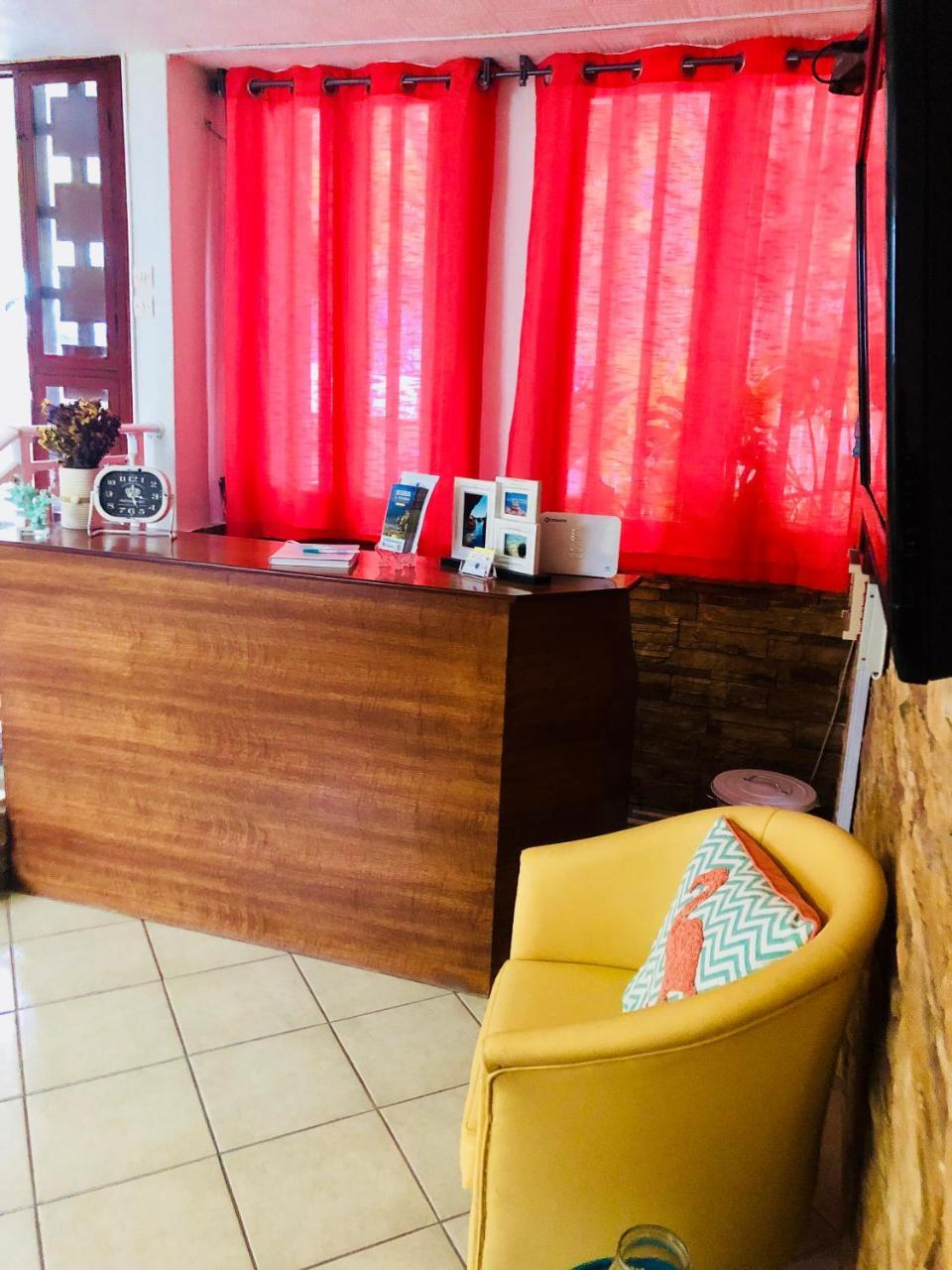 Hotel George Ágios Kírykos 외부 사진