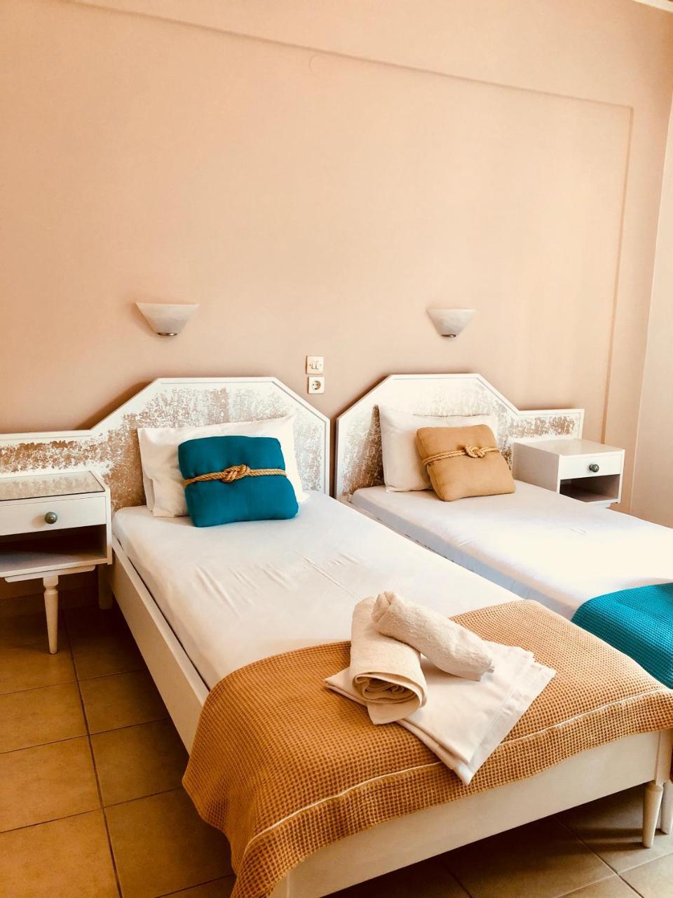 Hotel George Ágios Kírykos 외부 사진