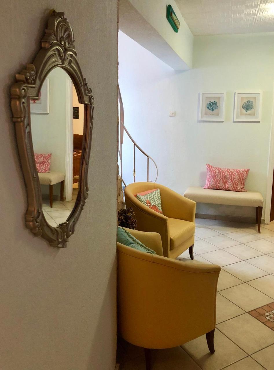 Hotel George Ágios Kírykos 외부 사진
